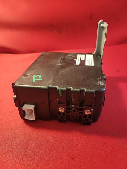 2004 2005 Toyota Prius Brake Control Power Supply Module 8968047010