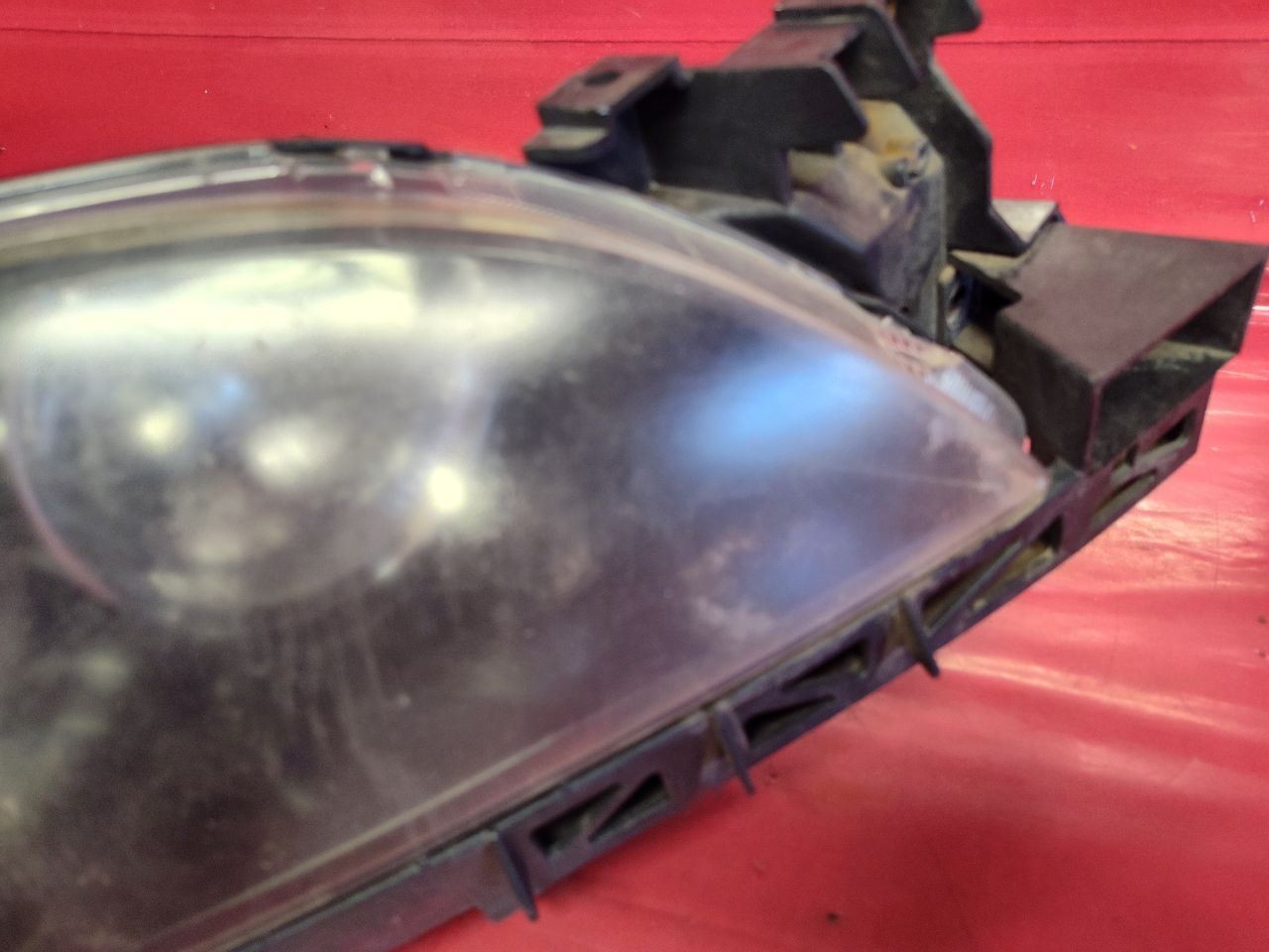 2007 2008 2009 Mazda3 SEDAN Right Passenger Headlight Lamp HID Xenon - Tabs Good