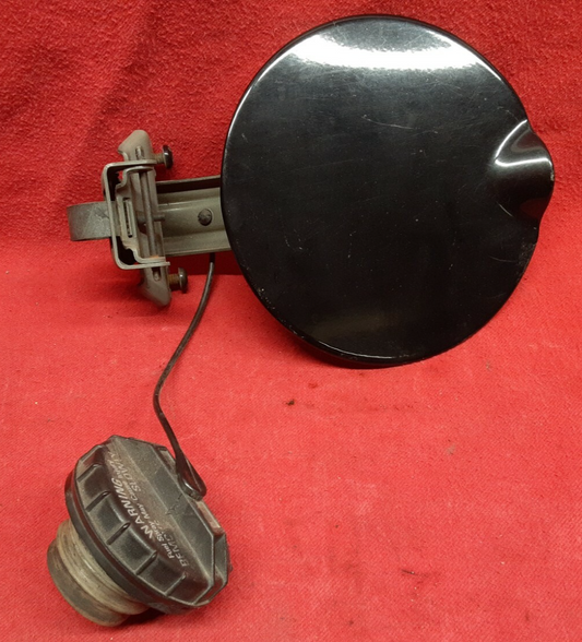 1999 - 2004 Jeep Grand Cherokee Limited PX8 Black Gas Fuel Door w/ Cap