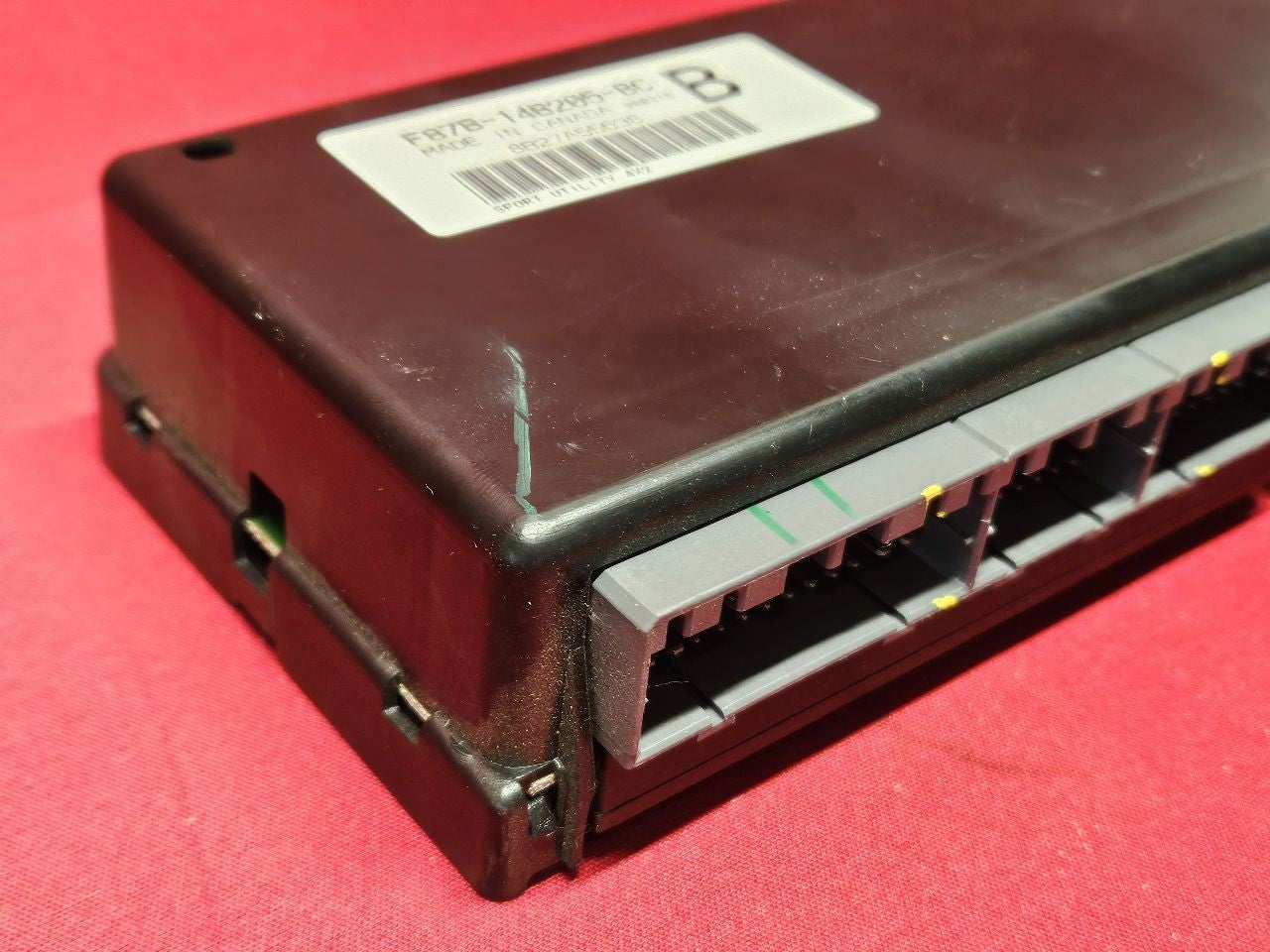 1998 Ford Explorer Mercury Mountaineer Center Dash Body Control Module BCM BCU