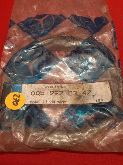 BRAND NEW OEM Mercedes-Benz Crankshaft Oil Seal 0059978347