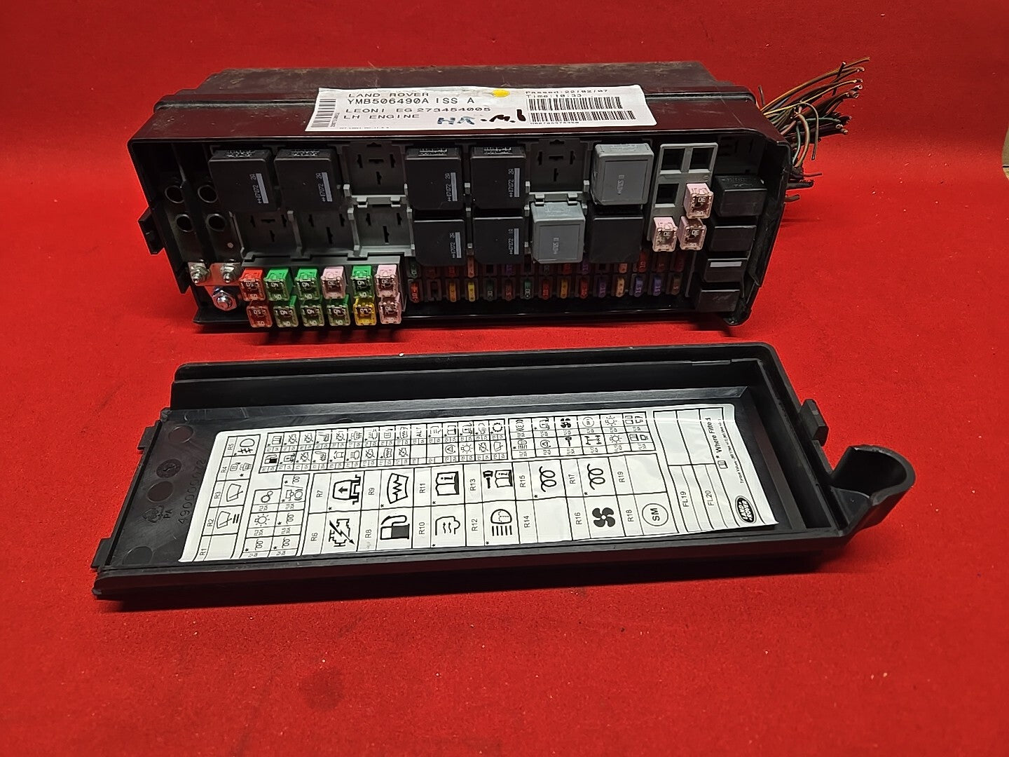 2006 - 2009 Land Rover Range Rover Sport HSE 4.4L Fuse Relay Junction Box