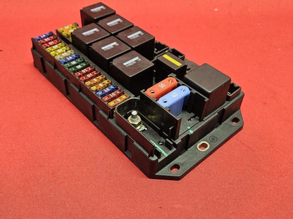 2006 Range Rover V8 Supercharged Interior REAR Side Quarter Panel Fuse Box