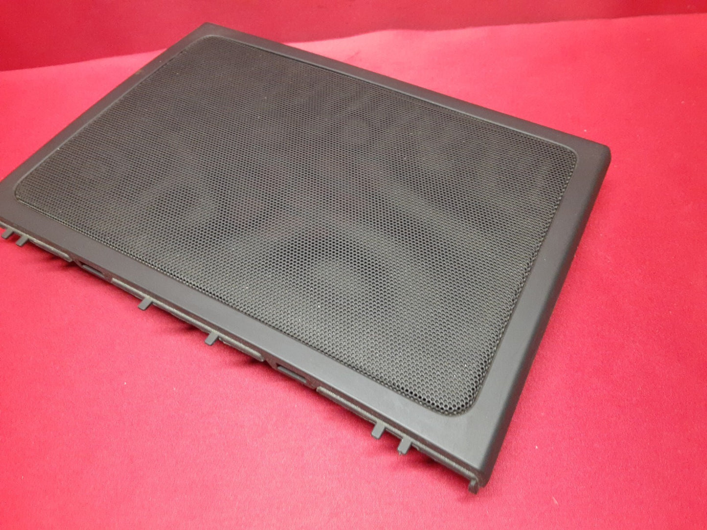 2011 - 2013 Kia Sorento Center Dash Speaker Grille Cover Black 84715-2P100-VA