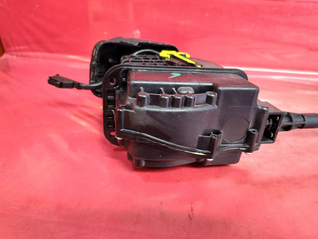 2017 Volkswagen VW Tiguan Automatic Transmission Gear Shifter Selector Lever