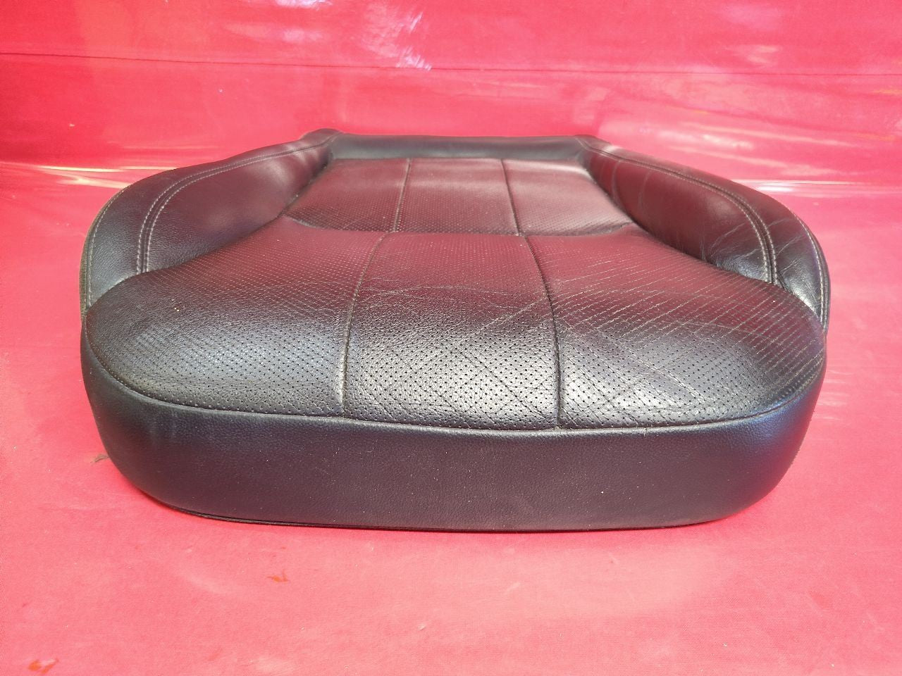 2016-2019 Range Rover Evoque FRONT LEFT DRIVER Seat Cushion Perforated Leather
