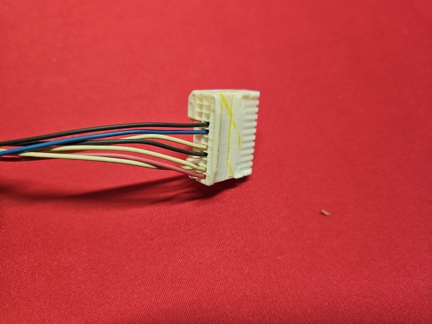 2009 Pontiac Vibe 2009 Toyota Matrix Computer Network Gateway Module   PIGTAIL