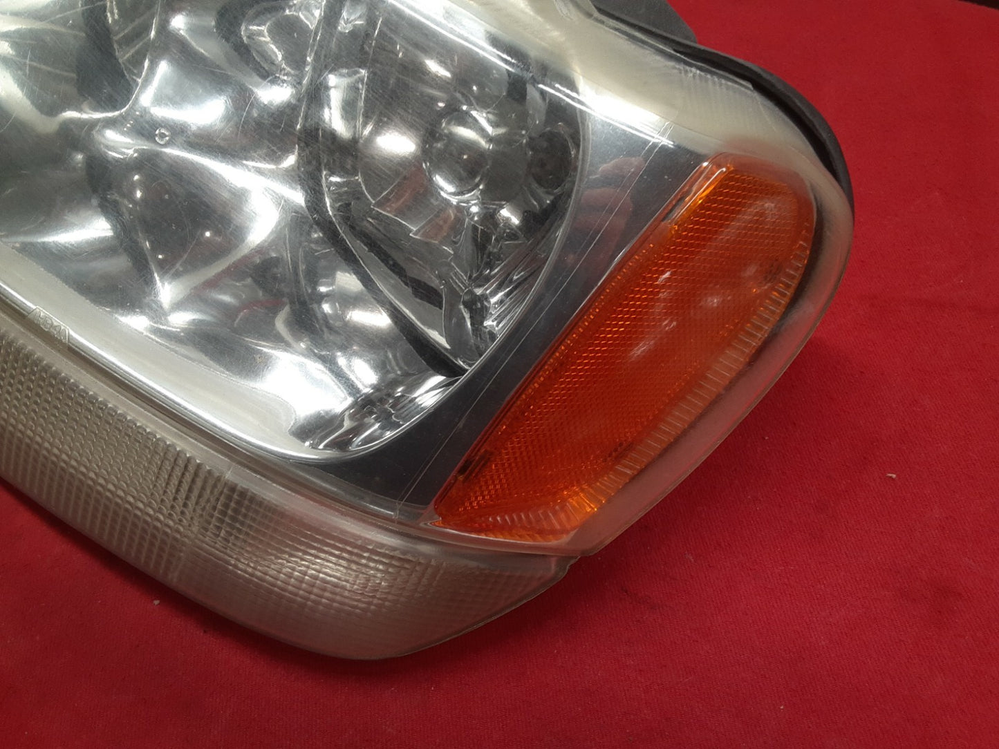 2001 - 2004 Jeep Grand Cherokee Limited Overland LEFT DRIVER Headlight Lamp