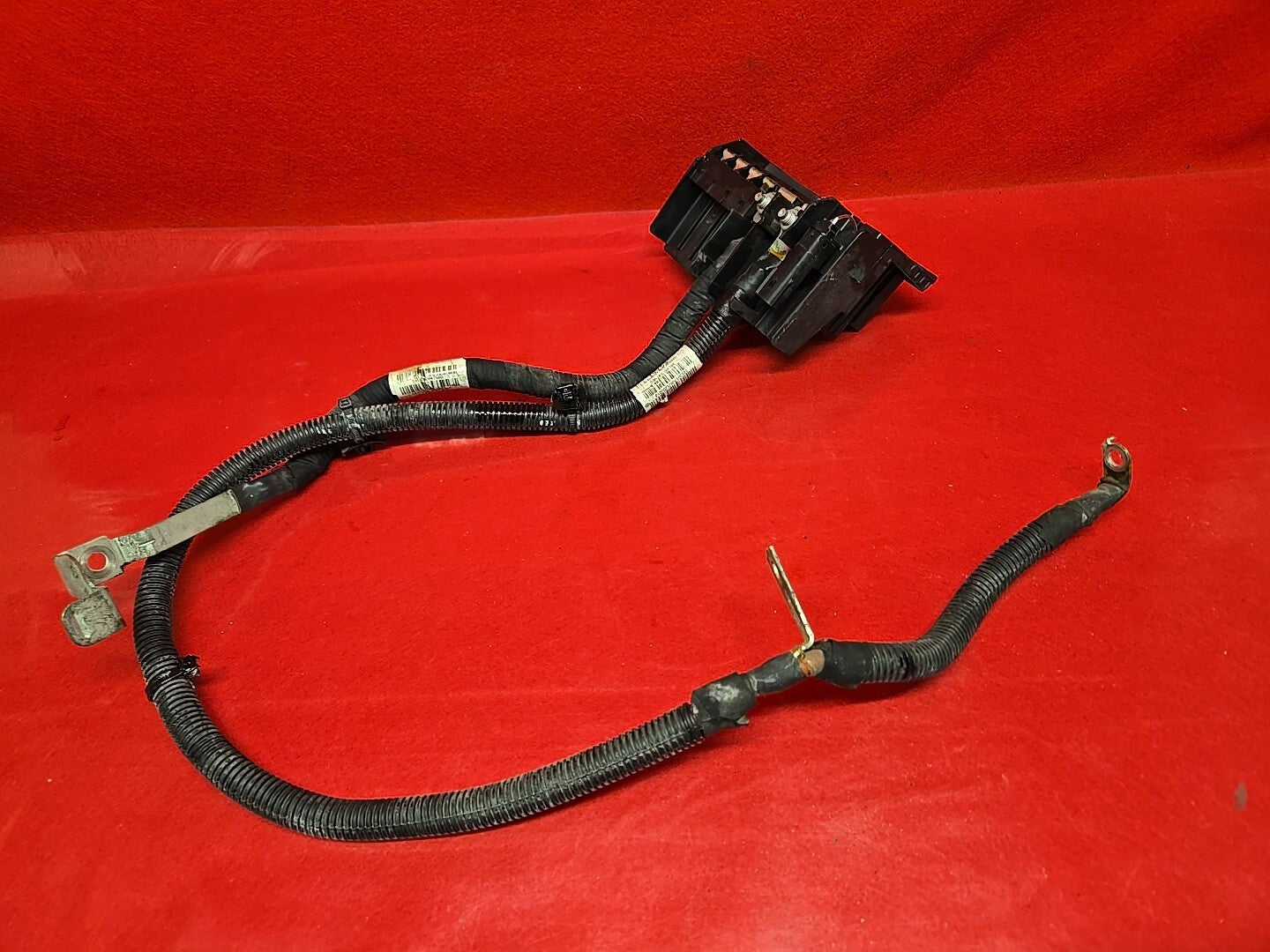 18-20 Buick Regal Sportback TourX 2.0L FWD Battery Distribution Terminal Set