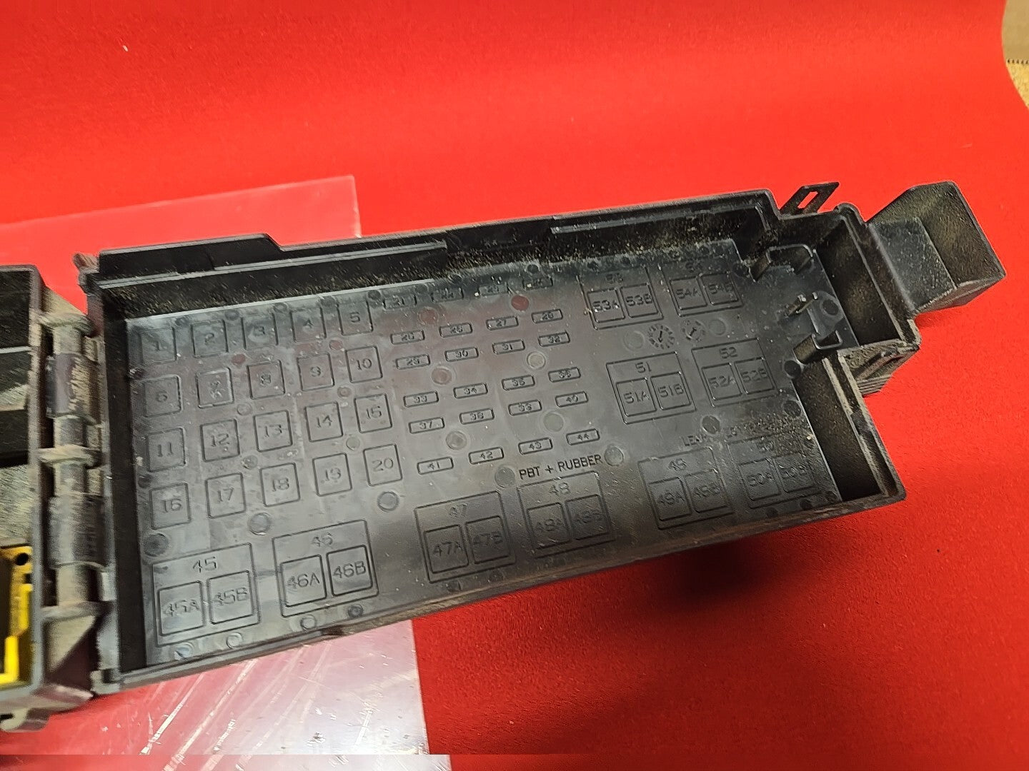 2008 Jeep Commander Grand Cherokee 3.7L V6 Engine Fuse Box Junction Block
