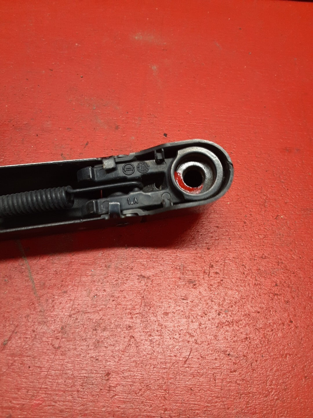 2009-2017 Chevrolet Traverse Rear Wiper Arm Assembly 20935081