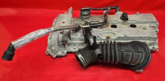 2013 - 2023 GMC Chevy Buick Cadillac L4 Camshaft Rocker Valve Cover 25201395