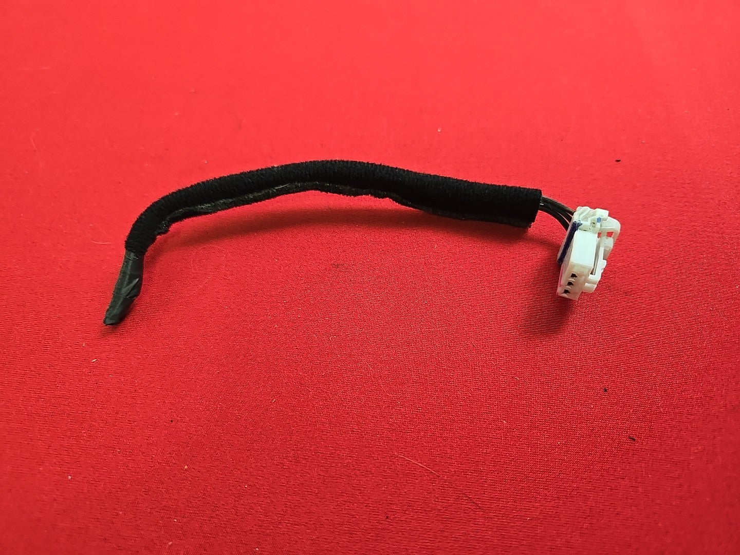 2015-2017 Hyundai Sonata RIGHT PASSENGER Inner Hatch Tail Light Halogen PIGTAIL