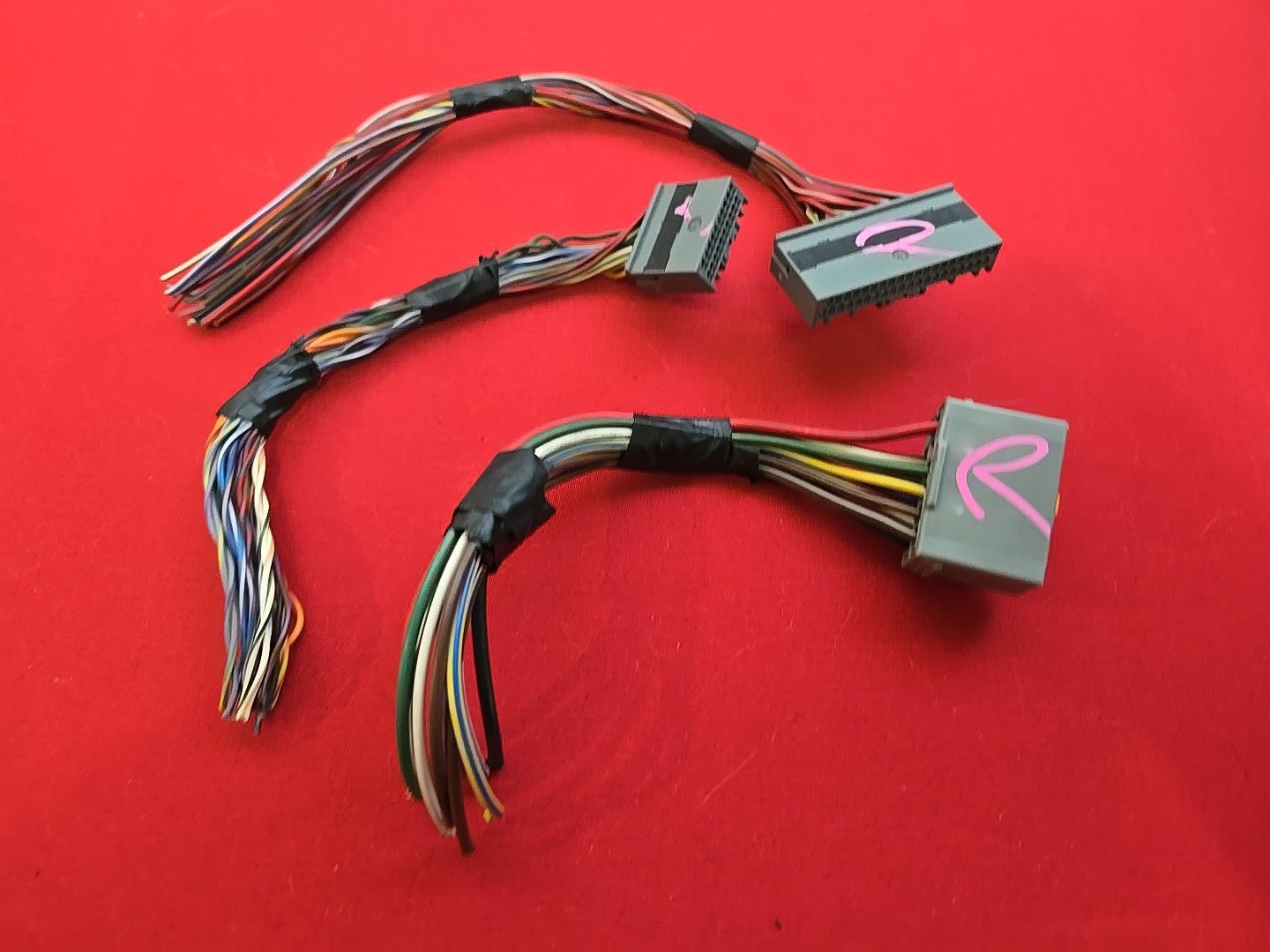 2010-2017 Land Rover LR3 LR4 Range Rover Keyless Entry Module - PIGTAILS ONLY