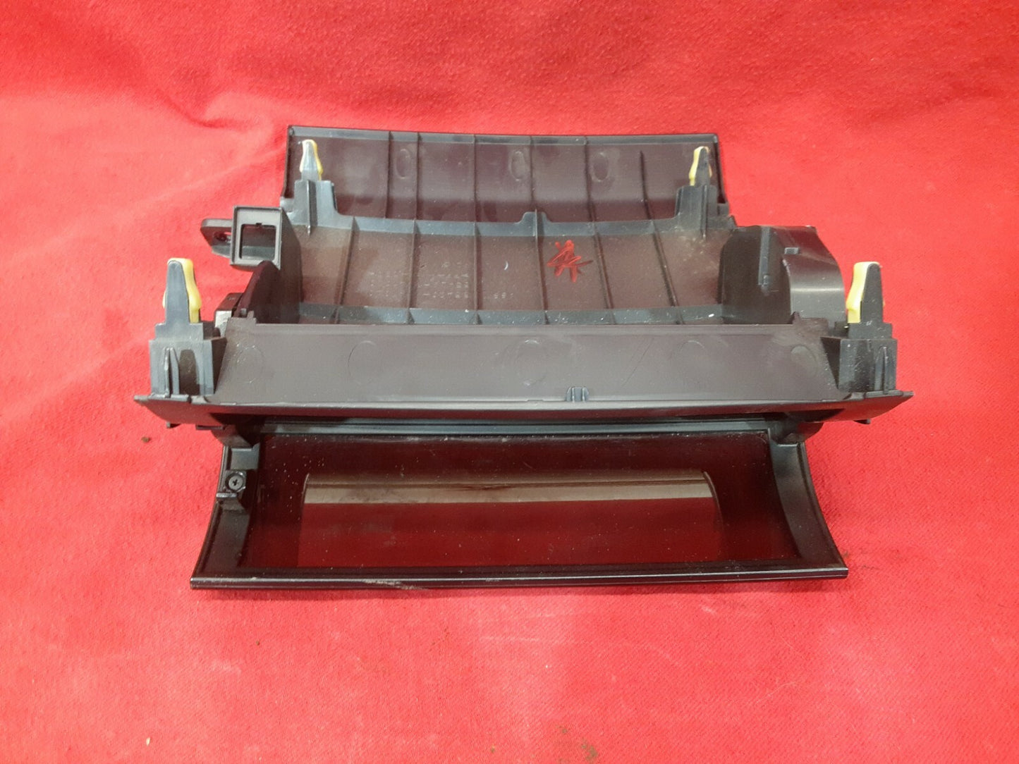 2004 2005 2006 2007 2008 2009 Toyota Prius Center Dash Cluster Trim Compartment