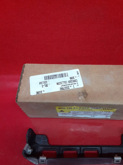 2018 - 2024 GM Chevrolet Equinox Front Right Passenger Wheelhouse Liner Bracket