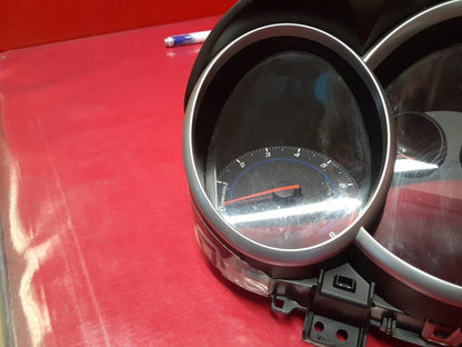 2013 - 2016 GM Chevrolet Cruze Instrument Cluster Speedometer Gauge 154918 MI