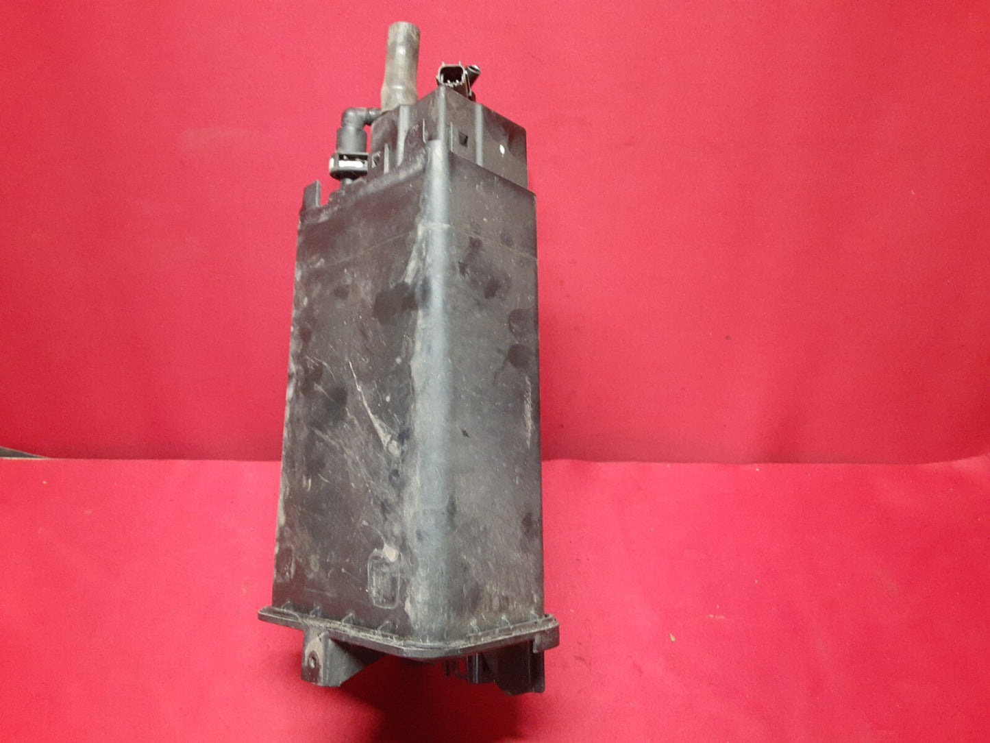 2008 - 2019 Ford Lincoln Mercury Fuel Vapor Charcoal Canister AG1Z-9D653-D