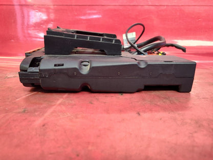 2006-2017 Mercedes Benz FRONT Prefuse Fuse Box Junction Block Battery Terminal
