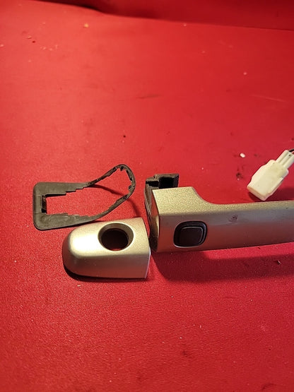 2004 2005 2006 Toyota Prius Front Left Driver Exterior Door Handle 6921047030C0