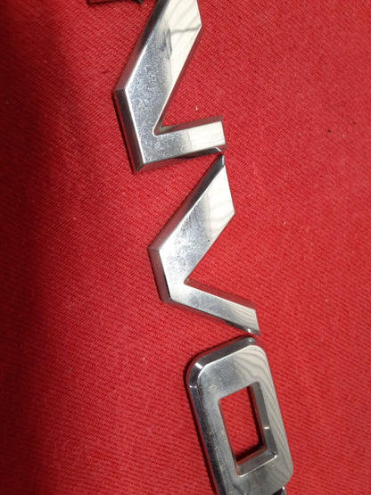 2006 2007 2008 2009 GMC Envoy XL Left or Right Door Emblem Badge Nameplate