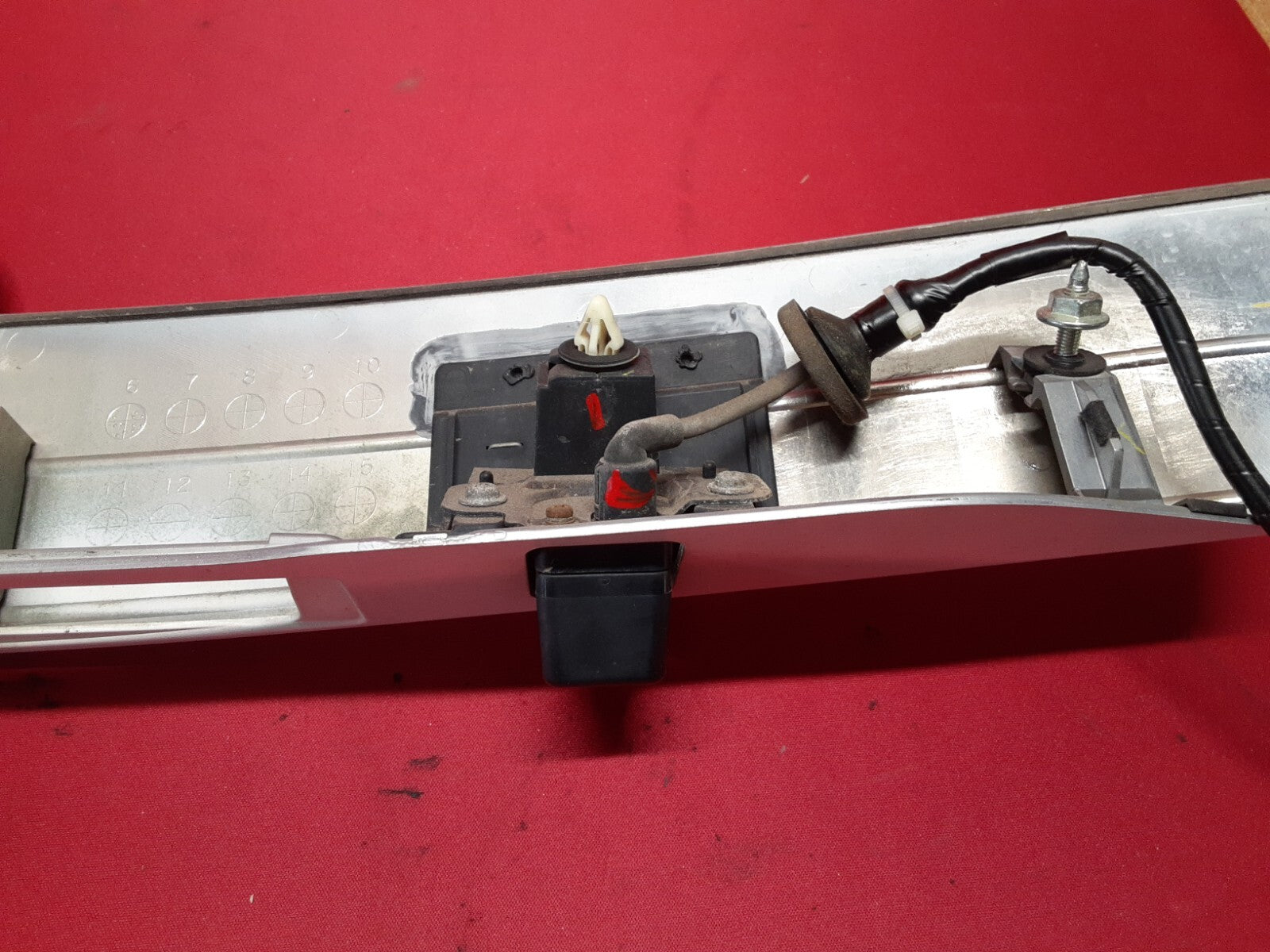 2007 - 2009 Mazda CX9 CX-9 Hatch Liftgate Handle Trim Garnish w/ Camera /Keyless