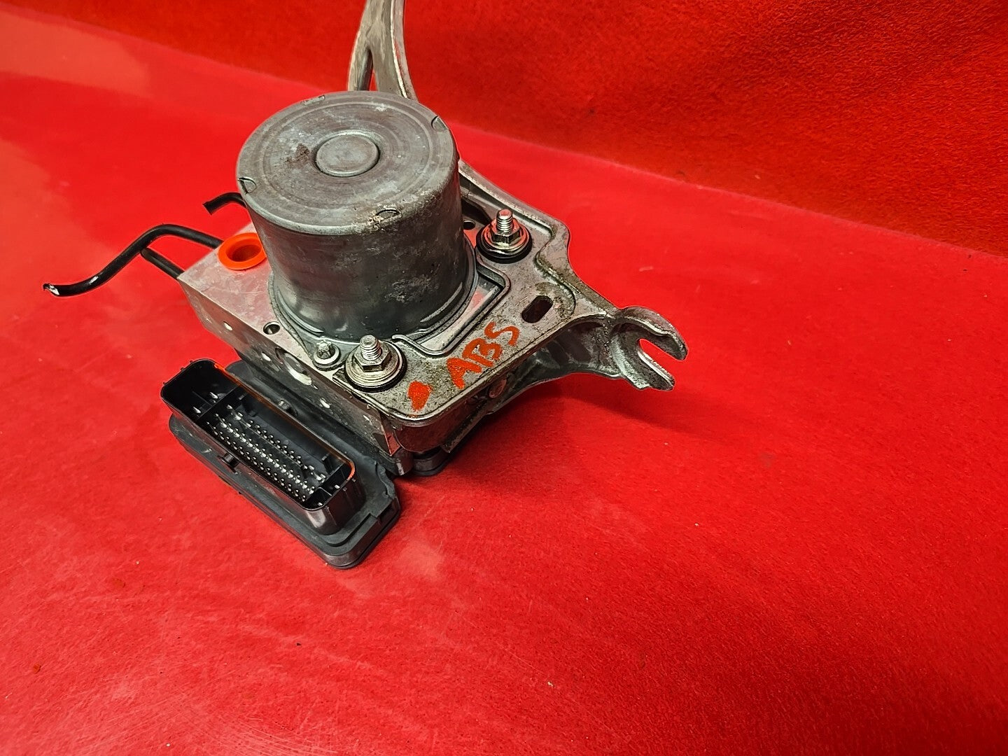 18-20 Buick Regal Sportback 18-19 LaCrosse ABS Anti Lock Brake Pump - 34k MILES