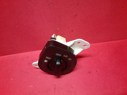 2004 - 2007 Toyota Highlander REAR Hvac Air Blower Control Switch 84732-48020