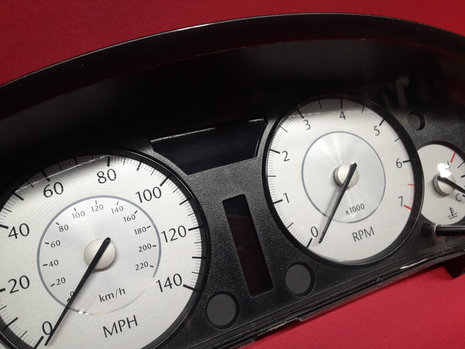 2009 Chrysler 300 Instrument Cluster Speedometer MPH 5172880AG