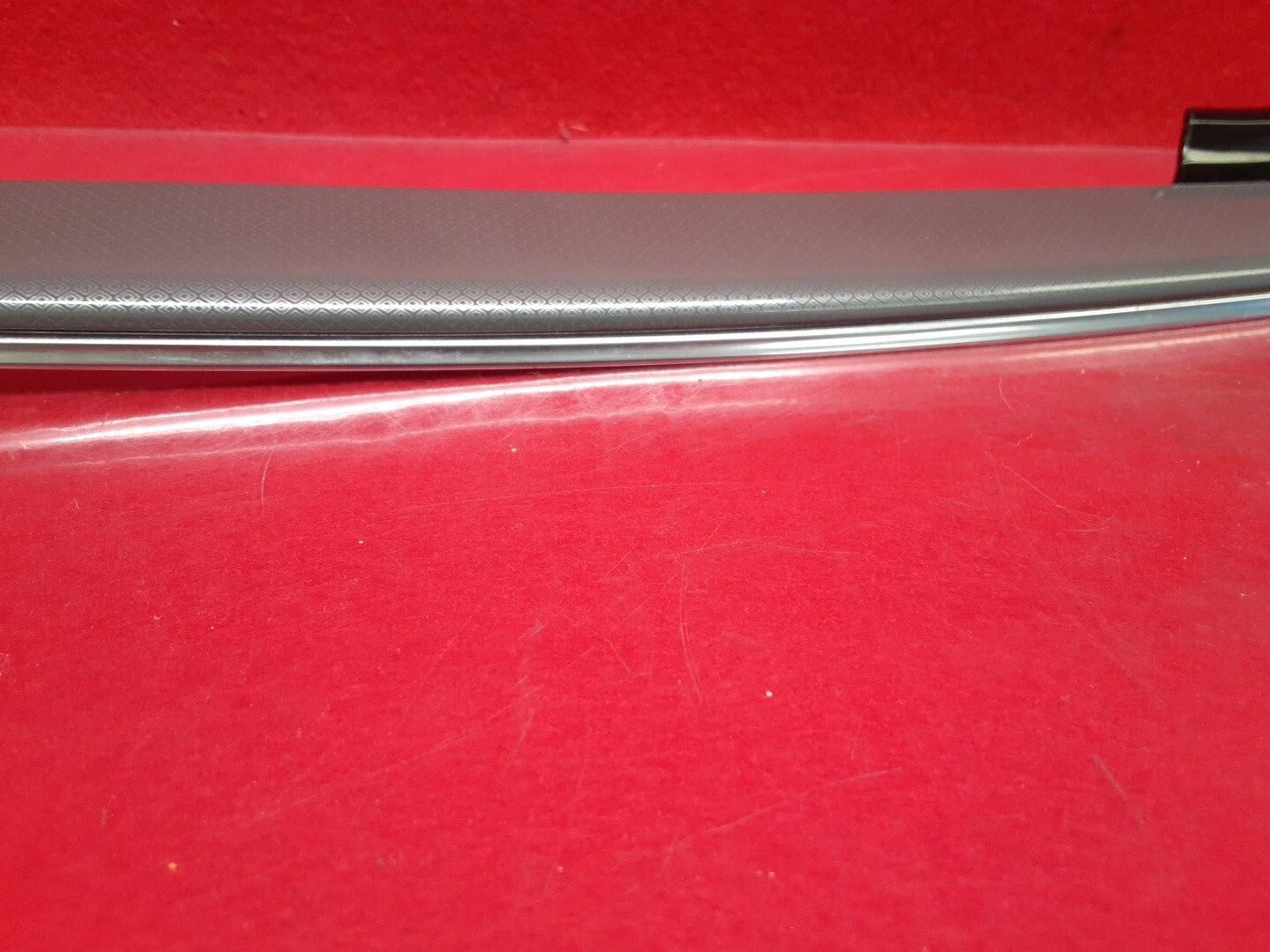 18-20 Buick Regal Sportback TourX Dash Radio Display Screen Trim Bezel Molding