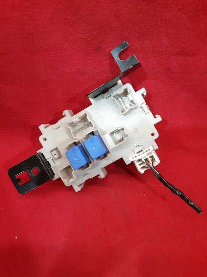 2004 - 2006 Nissan Maxima Fuse Block / Box - Junction - 24350-7Y005