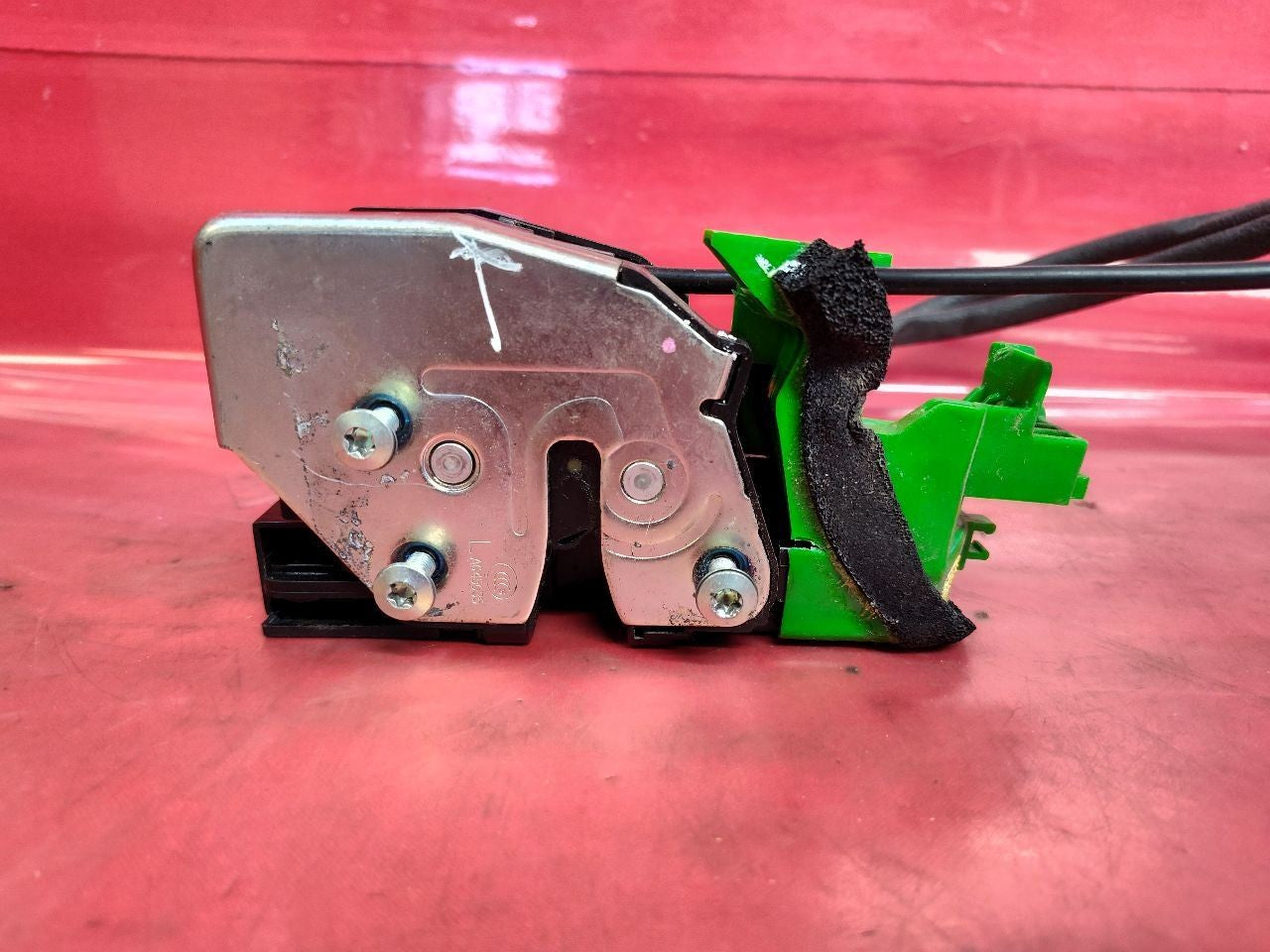 2016-2020 Kia Sorento FRONT LEFT DRIVER Door Latch Lock Actuator - 81k Miles