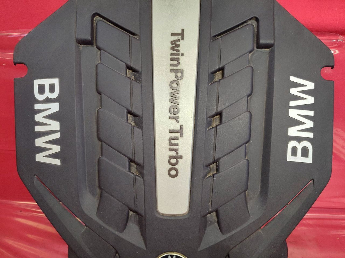 2009-2019 BMW 550i 650i 750i TwinPower Turbo Engine Appearance Cover Shield