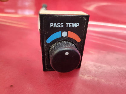 1995-1999 Oldsmobile Aurora RIGHT PASSENGER Door HVAC Climate Control Switch