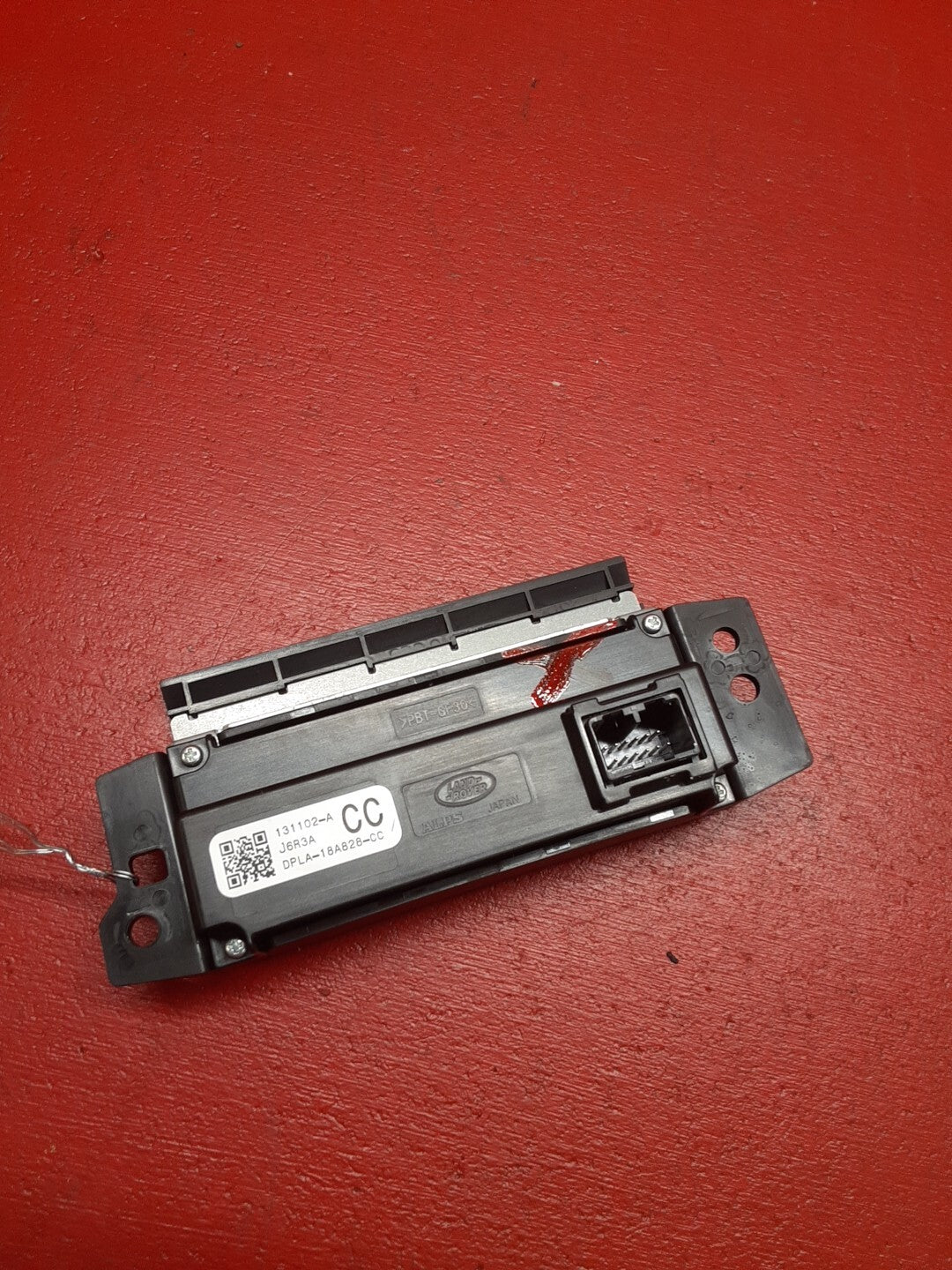 14 15 LR Range Rover Right Dash Center Screen Touch Camera Control Switch