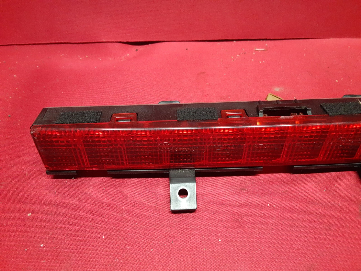 2011 - 2019 Infiniti High Mount Third 3rd Brake Light Stop Lamp 	26590-1MA0A
