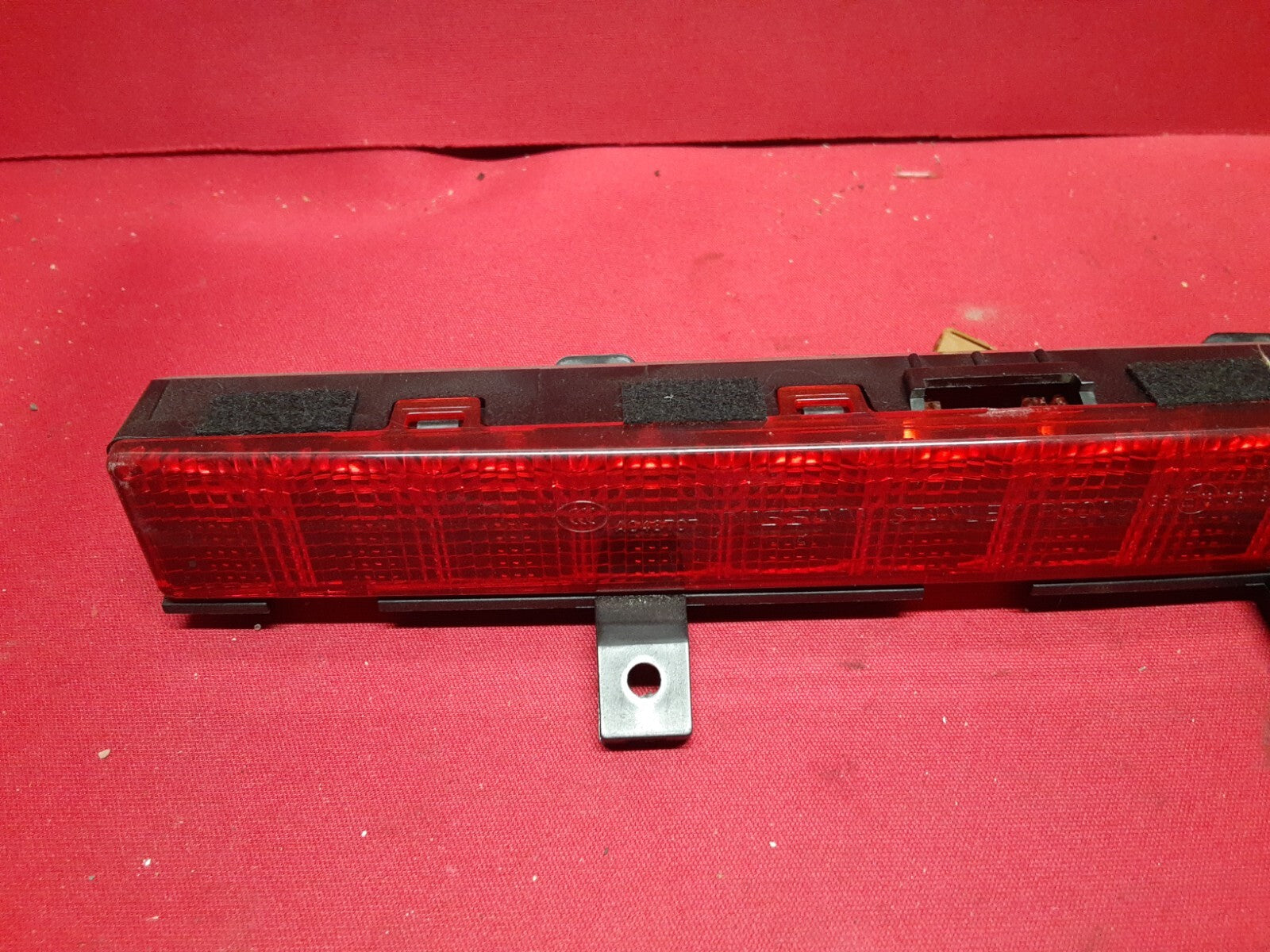2011 - 2019 Infiniti High Mount Third 3rd Brake Light Stop Lamp 	26590-1MA0A