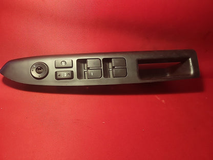 2010 - 2013 Kia Soul Driver Left Master Window Mirror Switch W/ Trim 93570-2K000