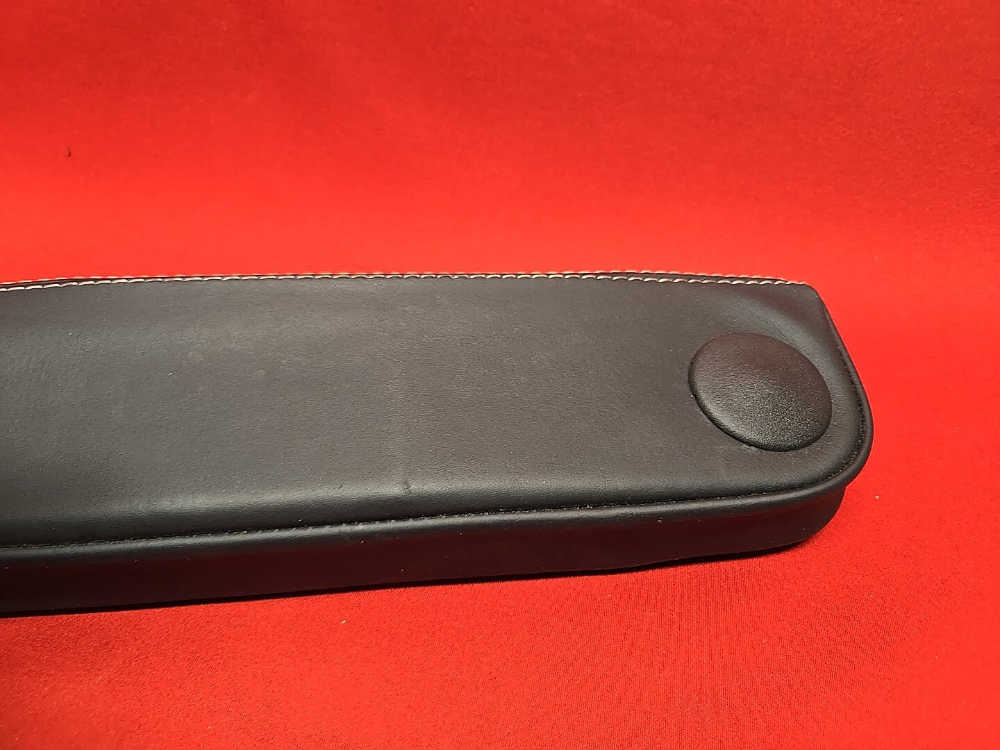 2010 - 2013 Range Rover Sport RIGHT PASSENGER Seat Armrest Black w/ White Stitch