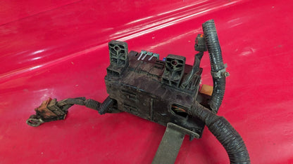 2000 Nissan Pathfinder 4WD Auto Trans Engine Bay Fuse Box Junction Block