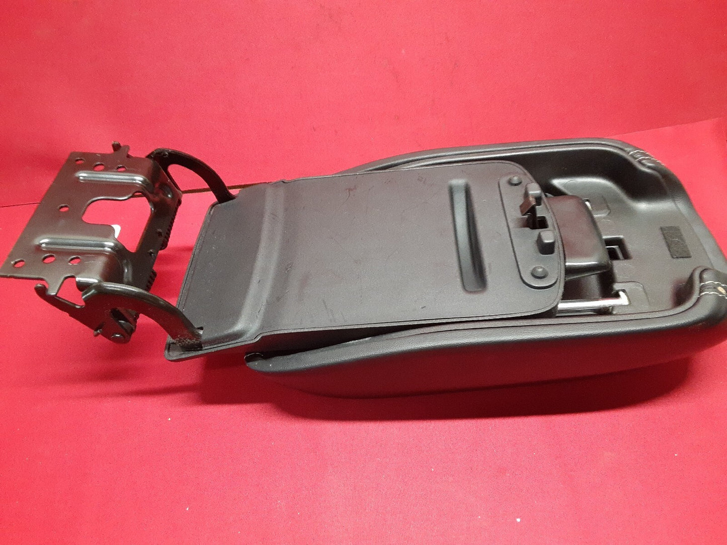 2013 2014 Dodge Dart Center Console Armrest Lid Leather White Stitch w/ SLIDE