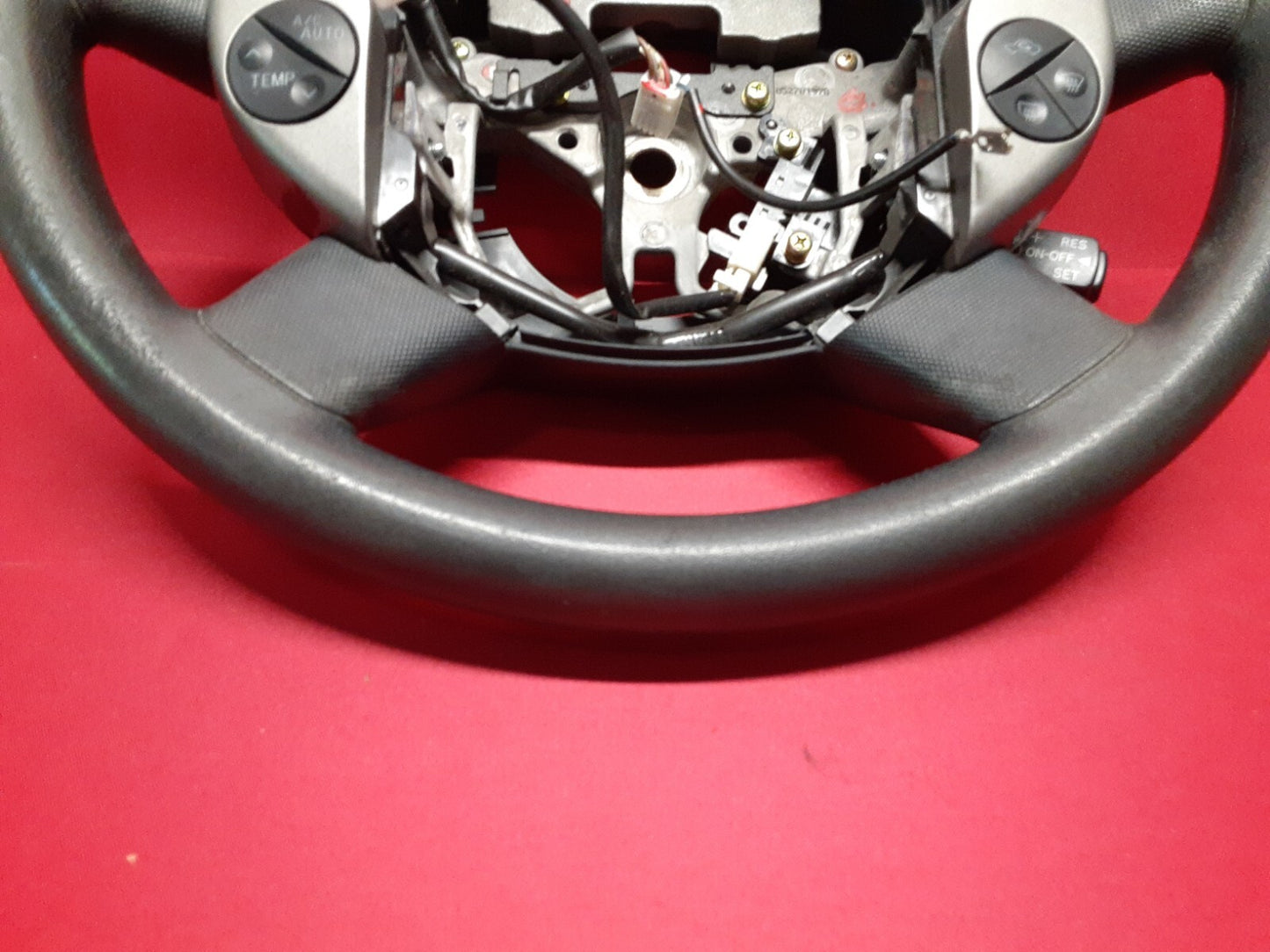 2004 - 2009 Toyota Prius Basic Control Steering Wheel Black 45100-47071-C0