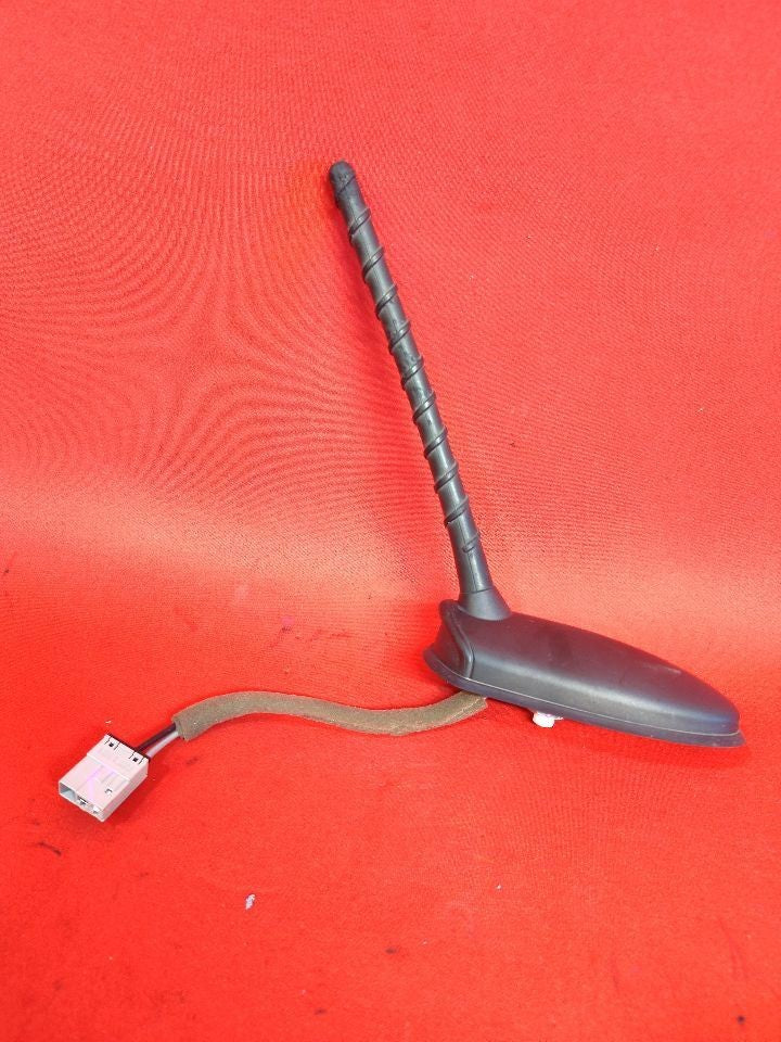 2016-2018 Kia Sorento Radio Stereo Roof Antenna w/ Mast Bee Sting Style