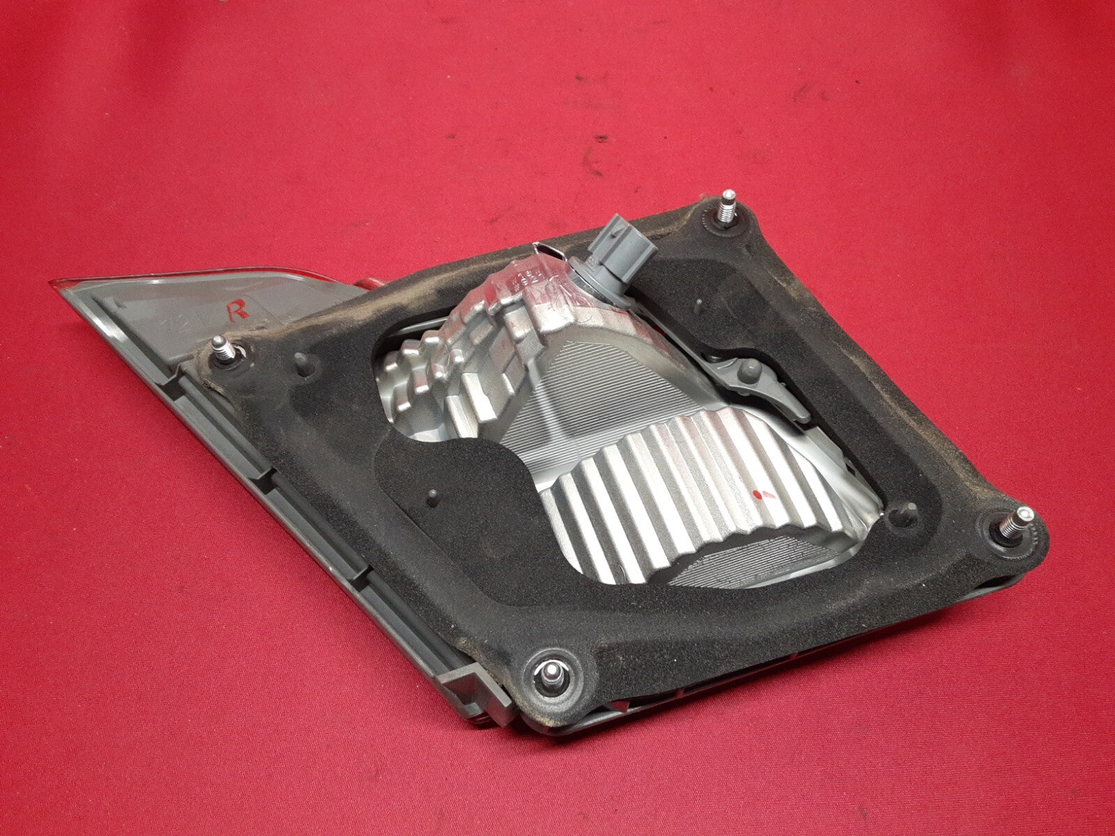 2011 - 2014 Infiniti RIGHT PASSENGER Trunk Tail Light Back Up Lamp 26540-1ME5A