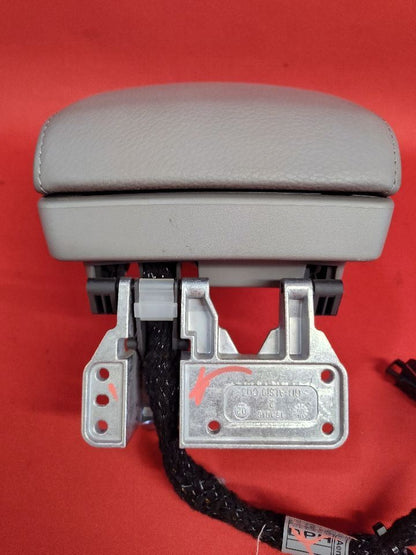 2004-2006 BMW X3 Front Center Console Armrest Lid Medium Grey Leather (Grau)