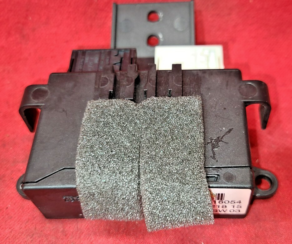 BMW E46 / 3 Series Front Left / Right Door / Mirror Memory Module - 61316916054