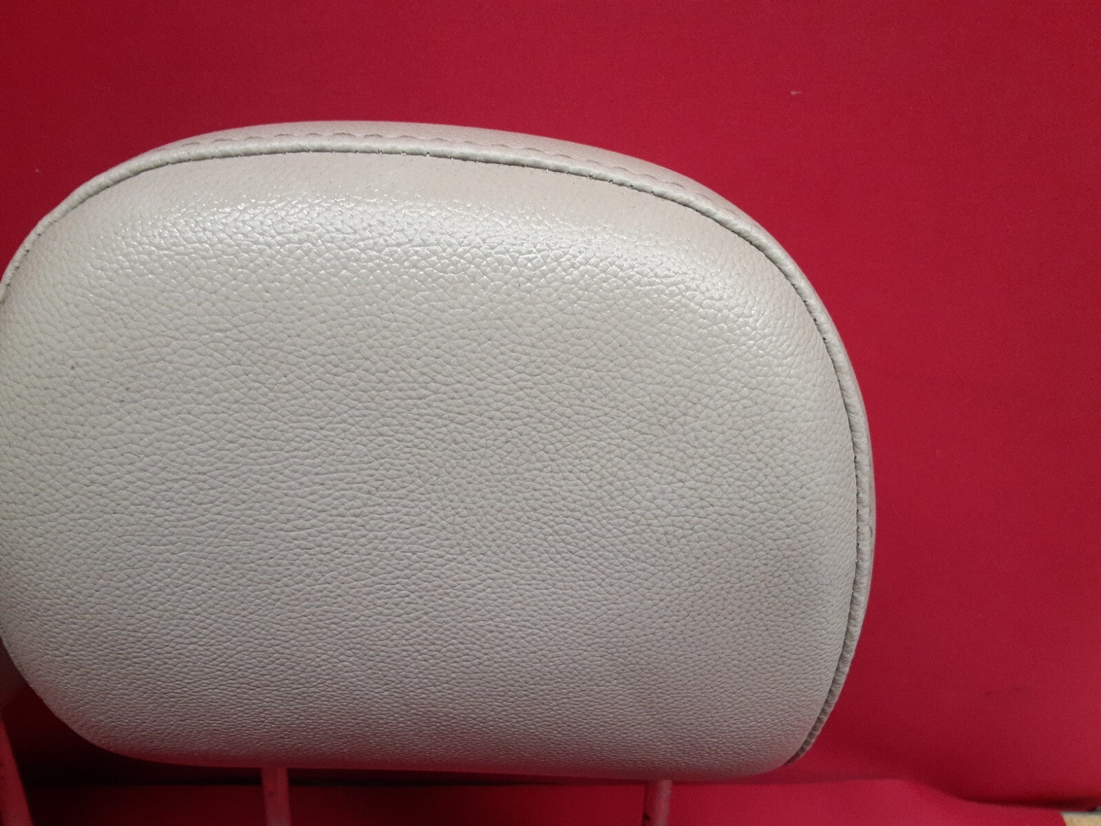 2006 - 2010 Chrysler 300 Dodge Charger FRONT Headrest Set Leather 1NR641D1AA