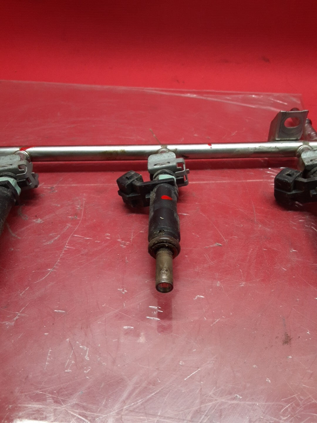 2011-2021 GM Chevrolet Buick 1.4L L4 - Gas Fuel Rail W/ Injectors 55565971