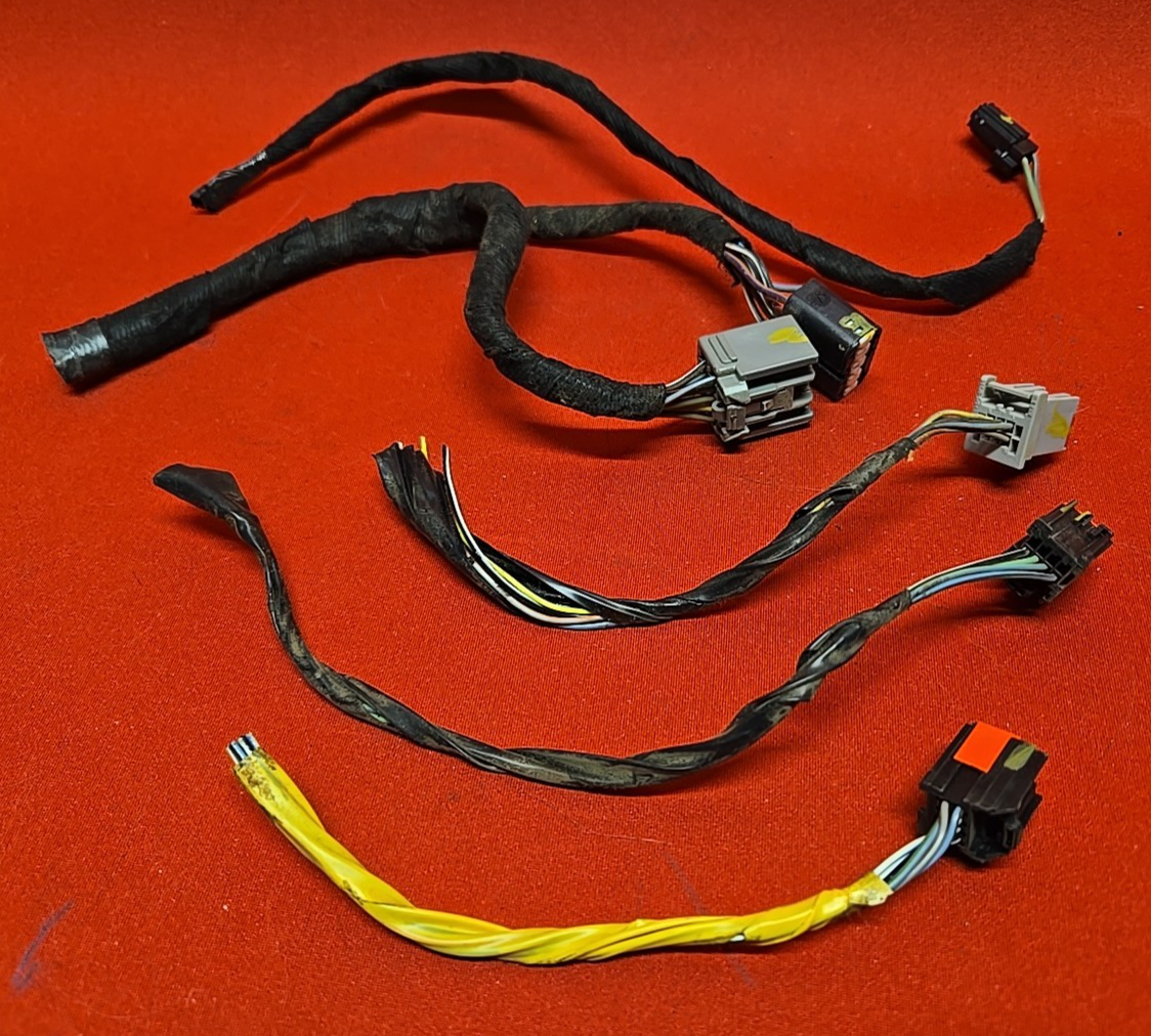08-10 Ford Explorer 4WD XLT Limited Radio 4x4 Traction Bezel Switch PIGTAILS
