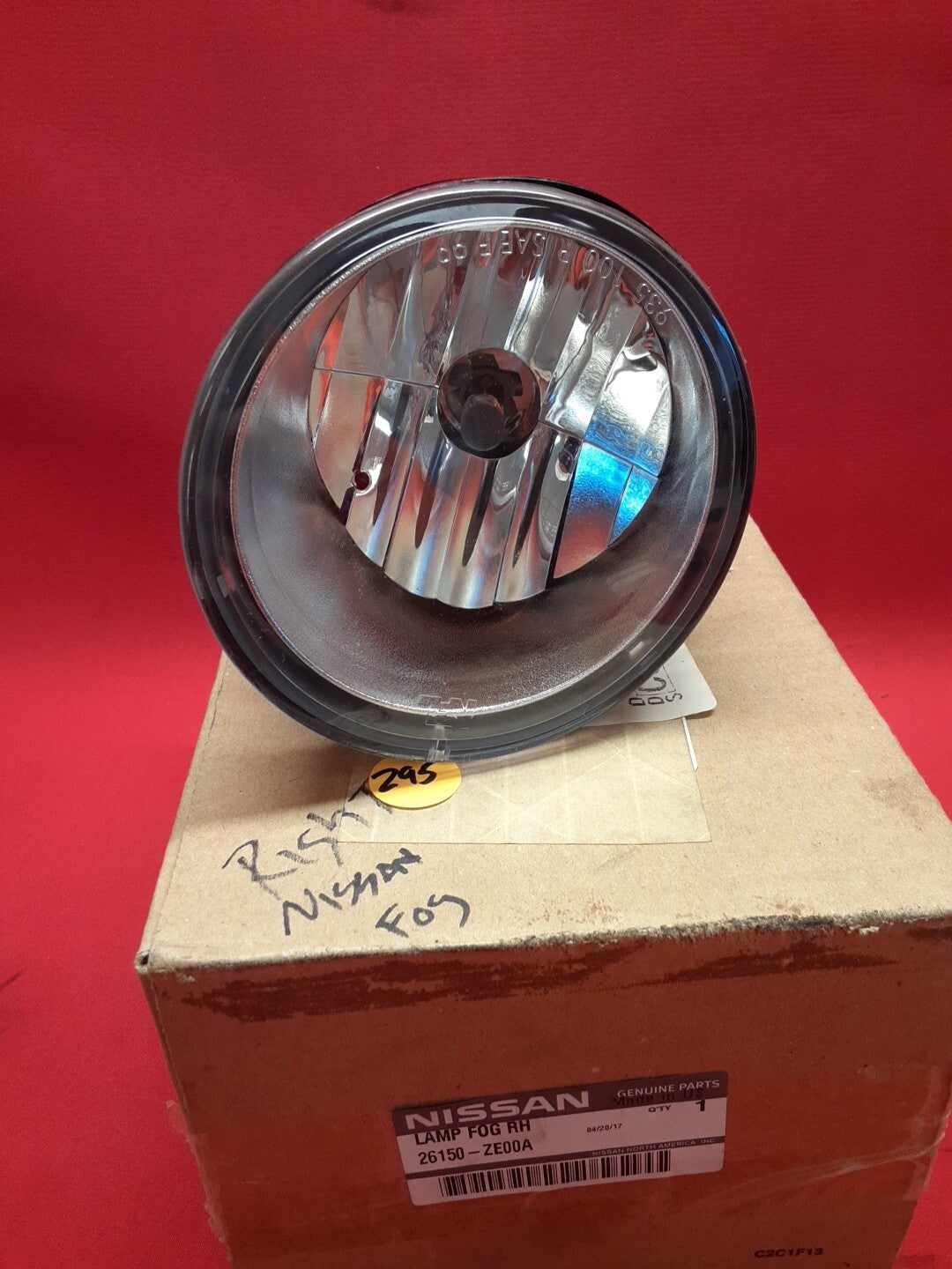 New OEM 2004-2015 Nissan Titan RIGHT PASSENGER Fog Light Lamp 26150-ZE00A